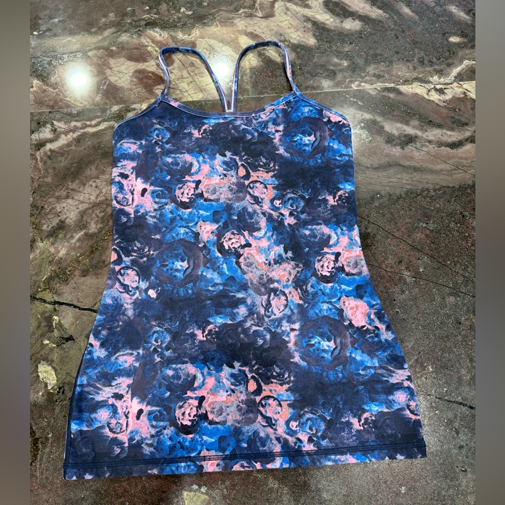 🩷LULULEMON- Women's Power Y Tank with built in bra🩷 - Picture 5 of 7
